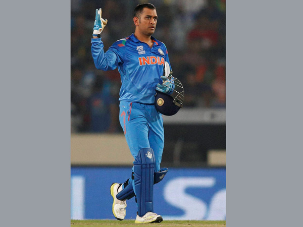 অধিনায়ক মহেন্দ্র সিং ধোনি
