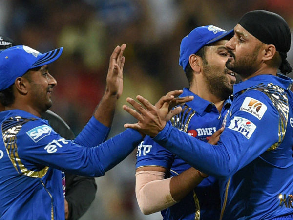ভাজি উইকেট নিলেন