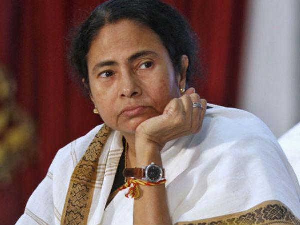 রাস্তার নামকরণে উদ্যোগ নিতে পারেন মুখ্যমন্ত্রী