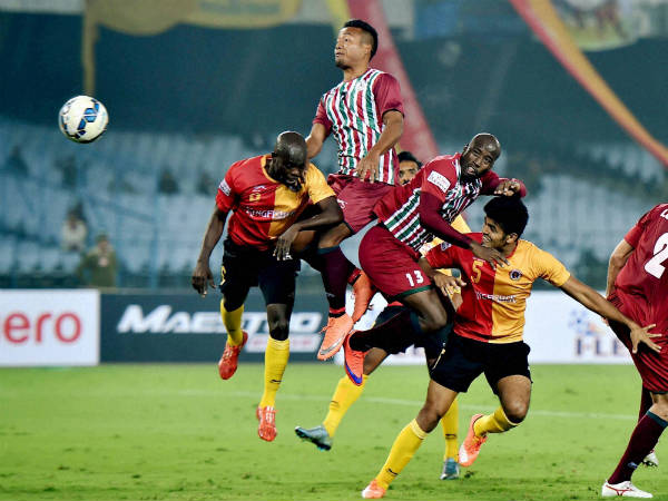লকডাউনে স্থগিত ফুটবল