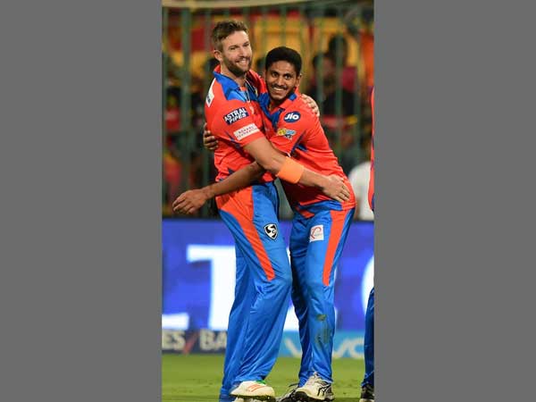 এমার্জিং প্লেয়ার খেতাব