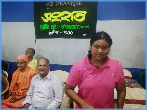 জলকন্যাকে বরণ করল মানুষ 