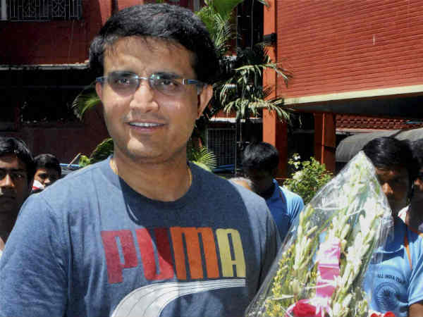 অক্টোবরে সিংহাসনে