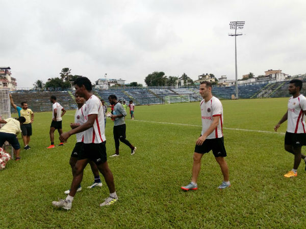 কোচ খালিদেরও প্রথম ডার্বি