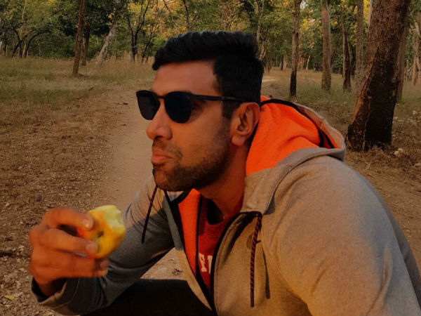 অভিনব প্রস্তাব