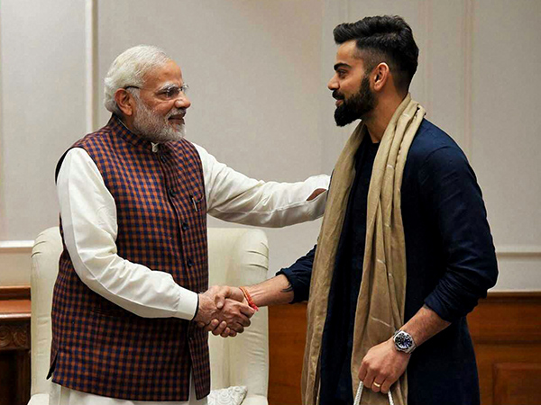 মোদীকে নিমন্ত্রণ বিরুষ্কার