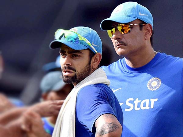 সমালোচকদের একহাত বিরাটদের হেড স্যারের, অধিনায়ক ইমরানকে মনে করাচ্ছেন কোহলি মত শাস্ত্রীর 