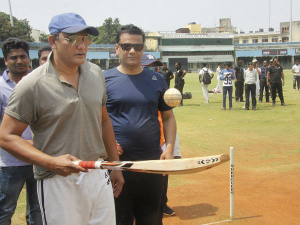 মহম্মদ আজহারউদ্দীন (১১০ ও ১০২)