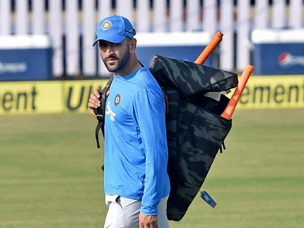 পন্থকে দলে নিয়ে কি বার্তা দেওয়া হল ধোনিকে