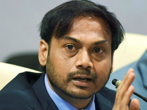 বিজয়ের বক্তব্যে অস্বস্তি বেশি
