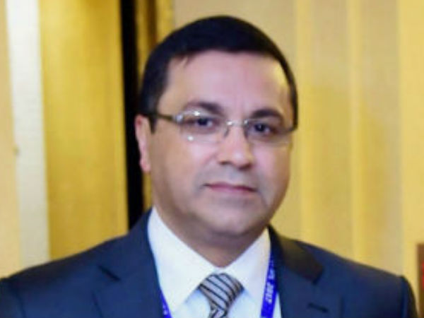 রাহুল জোহরি এখন কোথায়