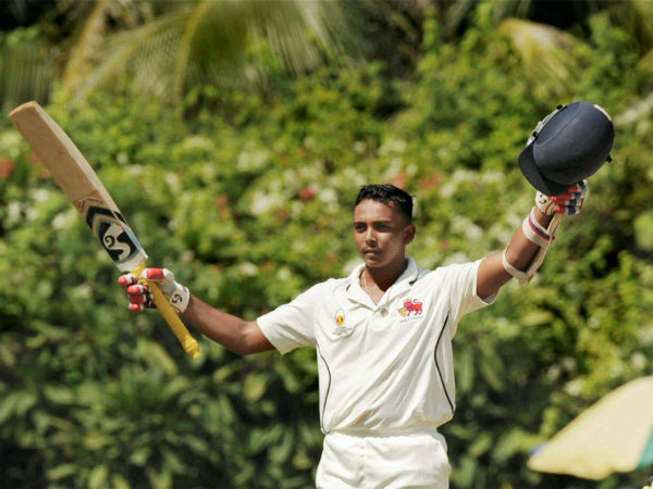 সব পর্যায়েই অভিষেকে শতরান