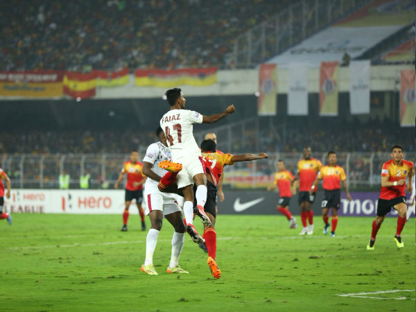 এক পা বাড়িয়ে লাল-হলুদ