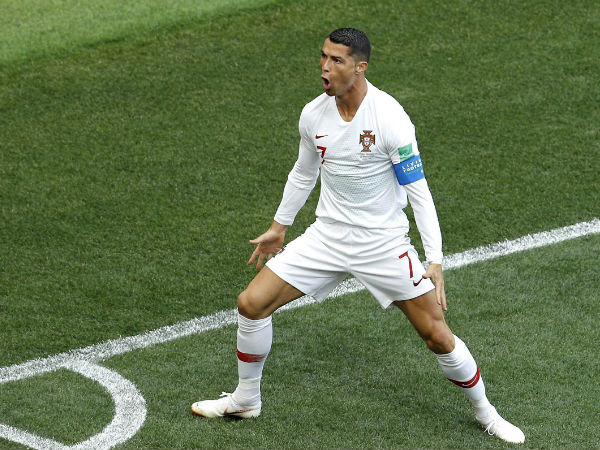 ভালবাসুন বা ঘৃণা করুন, উপেক্ষা করা যাবে না ভালবাসুন বা ঘৃণা করুন, উপেক্ষা করা যাবে না