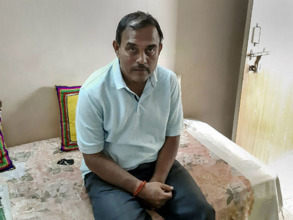 ধোনির মতো ম্যাচ রিডিং করতে পারেন না কোহলি, বললেন কেশব