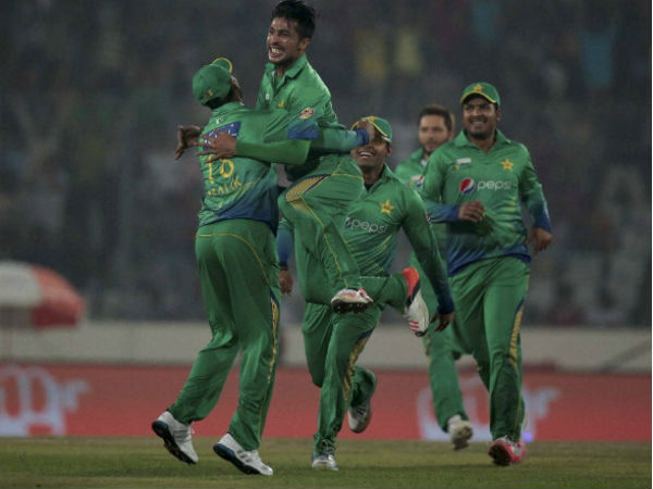 প্রথম ম্যাচ
