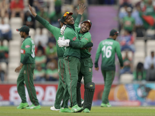 হাফ সেঞ্চুরি ও ৫ উইকেট
