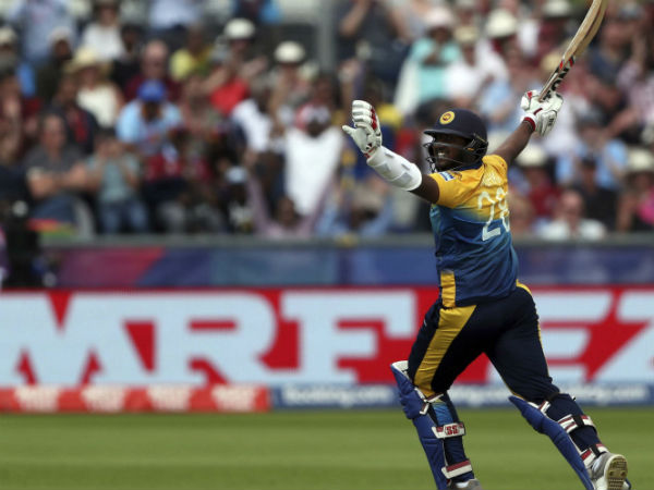 অভিষ্কা ফার্নান্দো(শ্রীলঙ্কা)