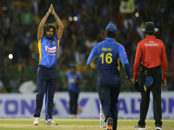 নাম তুলে নিয়েছেন অধিনায়ক মালিঙ্গা