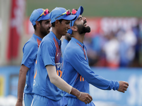 অভিষেকে সাইনির শিকার যাঁরা