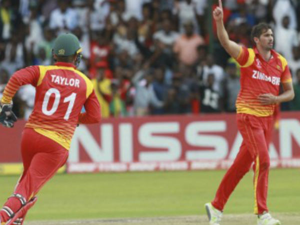 আগে ব্যাটে সিঙ্গাপুর