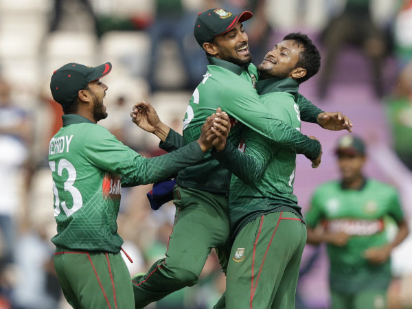 ভারত সফরে বাংলাদেশ