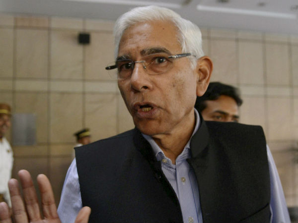 কুম্বলে থাকুক চেয়েছিলেন রাই