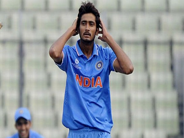 কারা বাদ