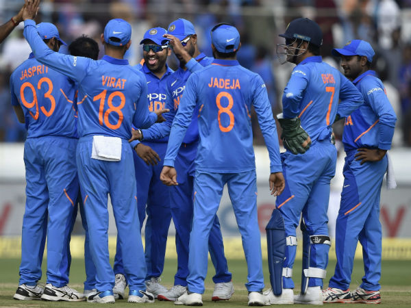 একদিনের সিরিজ জয়ে শীর্ষে ভারত
