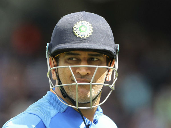 নেই ধোনি