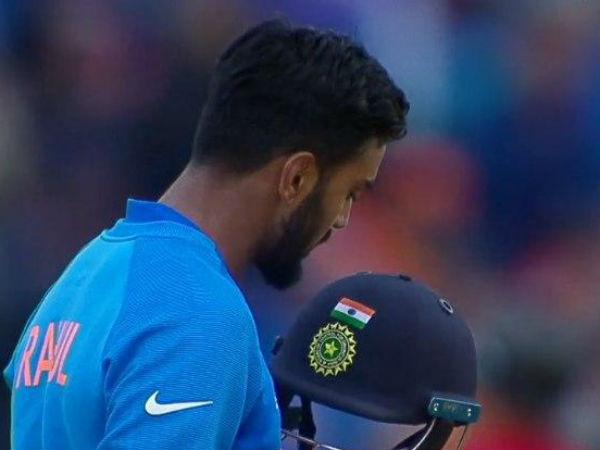 চার ও পাঁচ নম্বরে কে?