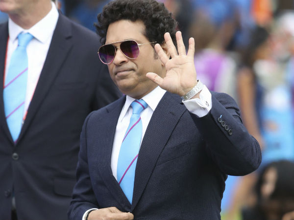 পক্ষে ও বিপক্ষে