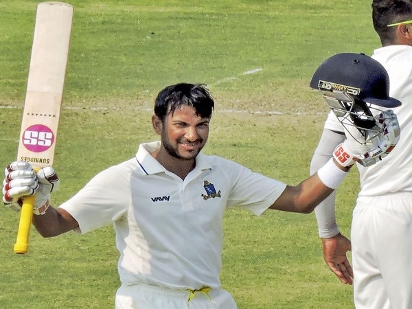 লম্বা পার্টনারশিপ