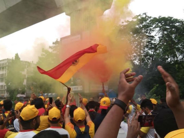 রক্ষণে হাল ফেরাতে বিশ্বকাপারকে ফেরানোর ভাবনা