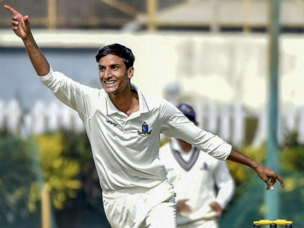 প্রথম ঘণ্টা