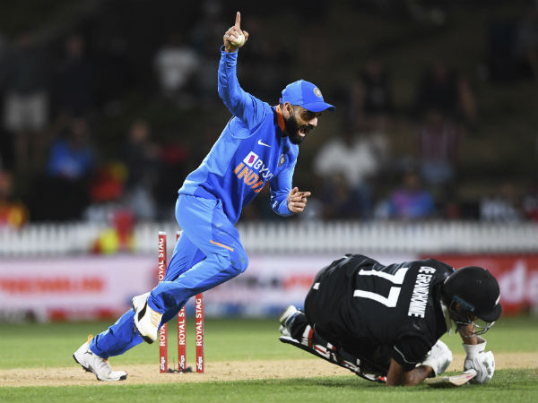 বে ওভালে বিপর্যয়