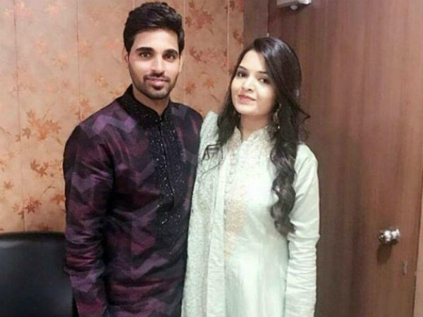 ফেসবুকের পাসওয়ার্ড চেয়েছিলেন নুপুর