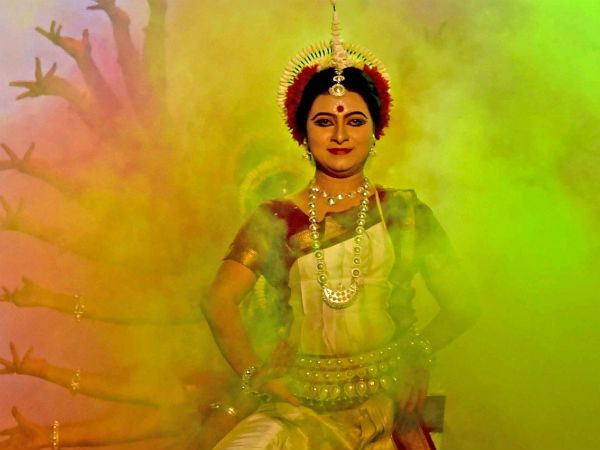 নাচের ক্লাস মিস করছেন ডোনা