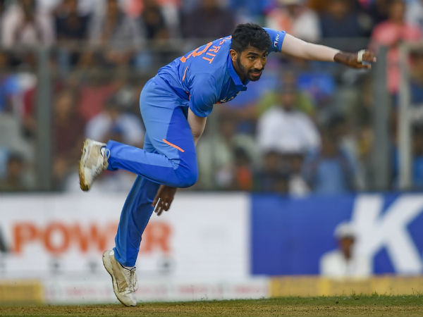 ঘরে নয়, সব কিছু ঠিকঠাক হলে মাঠে থাকতেন বুমরাহ