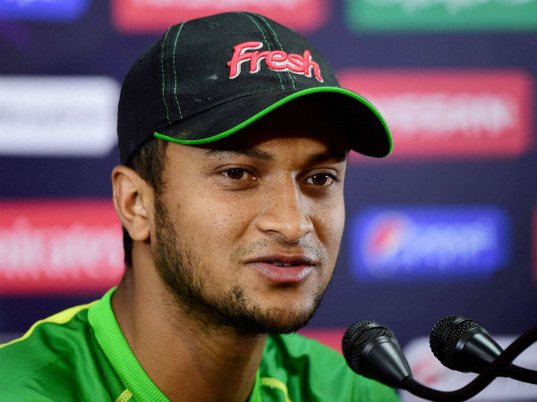 সোশ্যাল মিডিয়ায় যা বললেন শাকিব