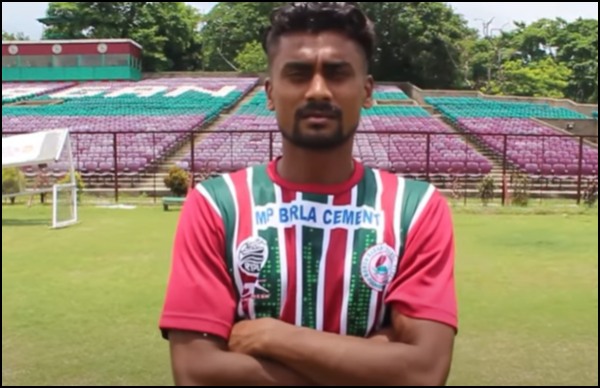 তিনশো মানুষকে খাওয়ালেন অরিজিৎ
