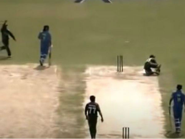 শেষ ম্যাচেও রান আউট হন ধোনি
