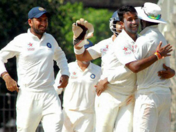 পুরস্কার পেয়েছিলেন ওঝা