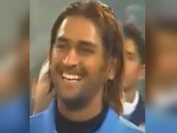 ধোনির চুল নিয়ে সাক্ষীর অভিযোগ