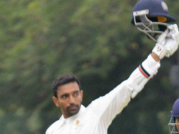 নিজেকে বুঝতে শুরু করেন