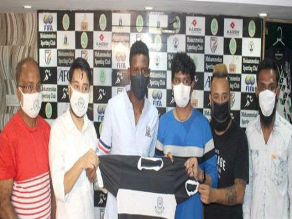 সরকারি ঘোষণা, আই লিগ জয়ী ডিফেন্ডারকে দলে নিল মহামেডান