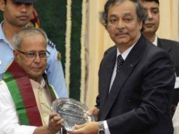 সেরা প্রশাসকের হাতে উঠতে চলেছে সম্মান