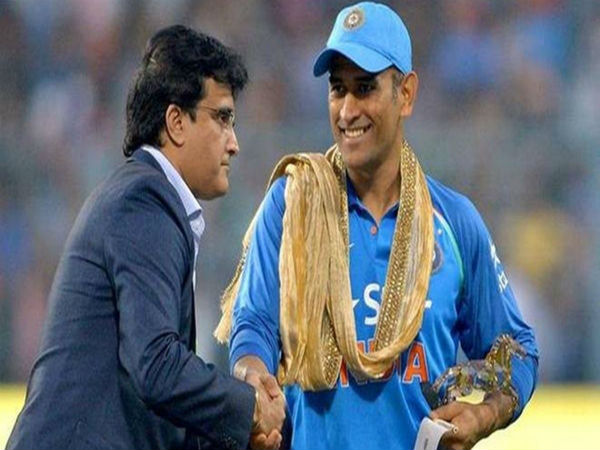 বিসিসিআইয়ের কাছে ধোনি ভক্তদের আবেদন