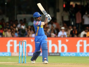 দুরন্ত দ্বিশতরান, রেকর্ড বুকে নাম তুলে ফেললেন  ভারতীয় উইকেটকিপার ব্যাটসম্যান